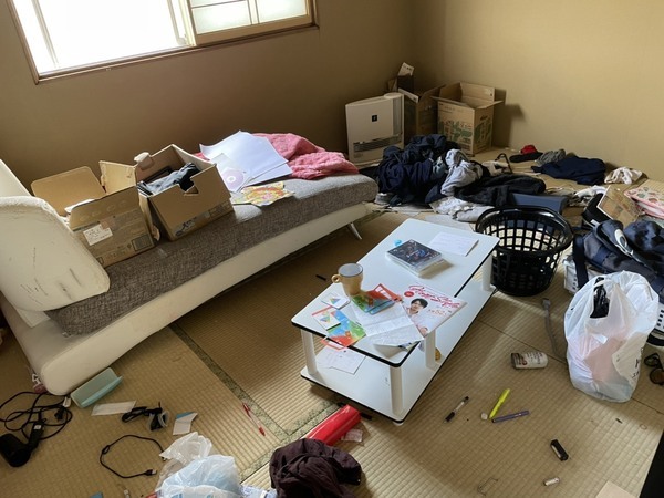 富山市 ゴミ屋敷片付け(Before)