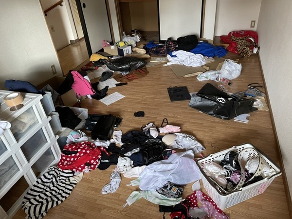 富山市 ゴミ屋敷片付け(Before)